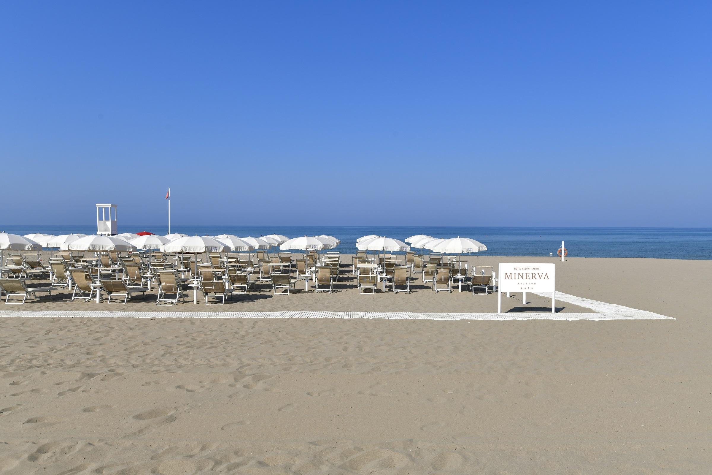 Minerva Resort Hotel Паестум Екстериор снимка