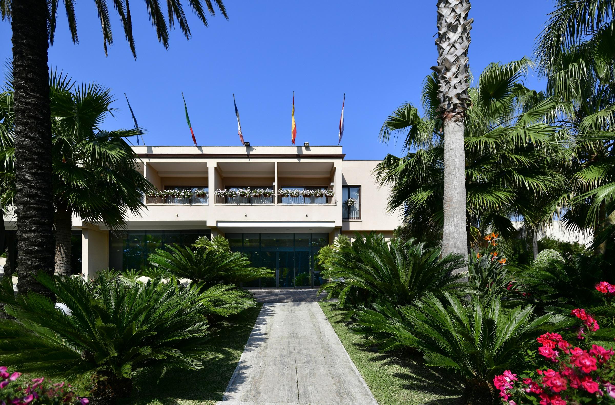 Minerva Resort Hotel Паестум Екстериор снимка