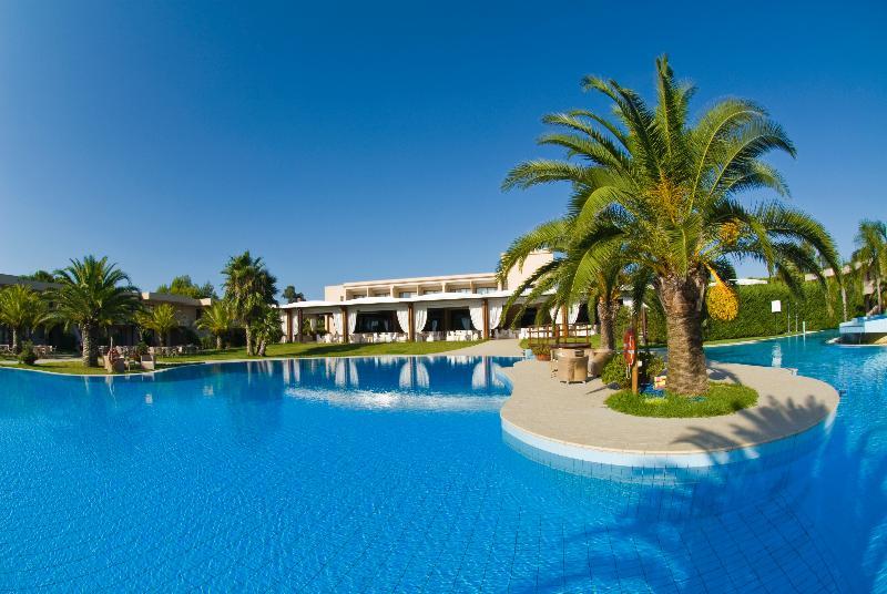 Minerva Resort Hotel Паестум Екстериор снимка